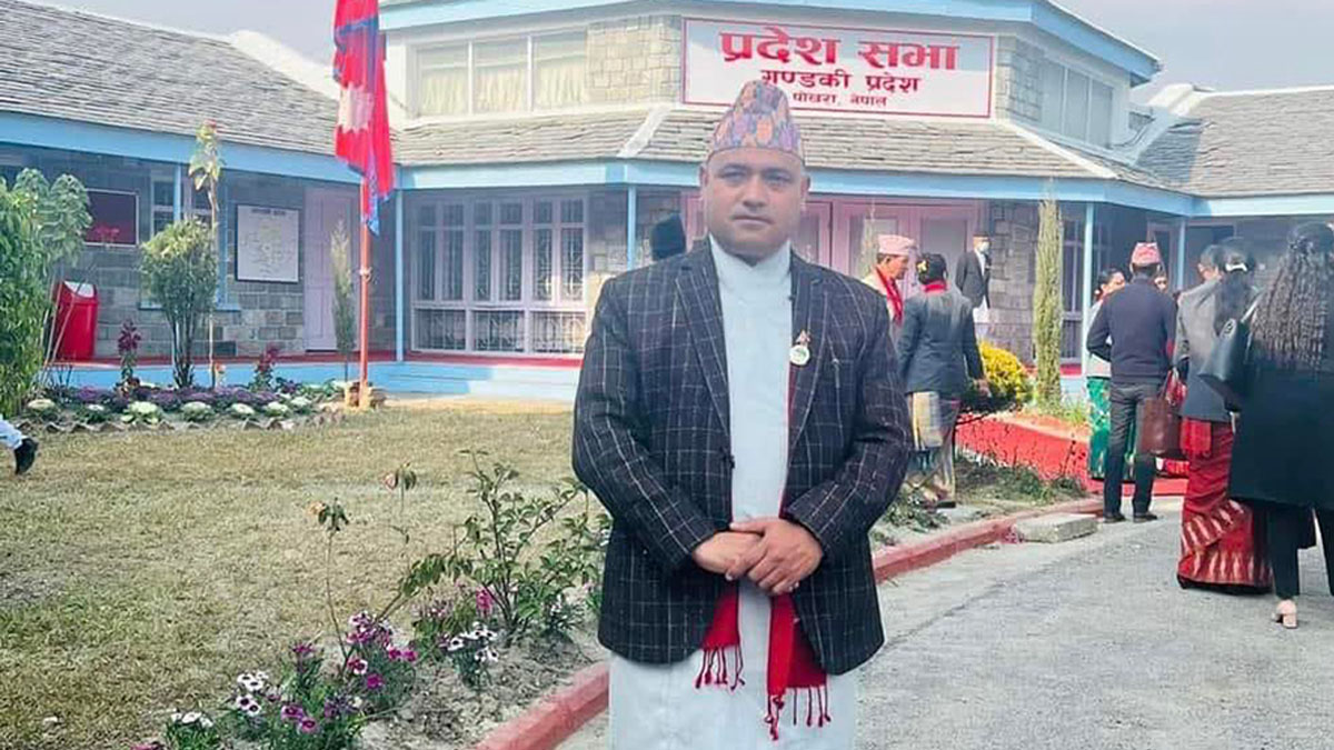 गण्डकीको कांग्रेस प्रमुख सचेतकमा न्यौपाने